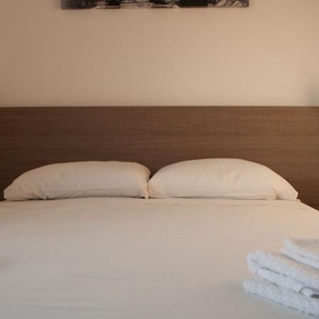 St. George Rent Rooms Larnaca Exterior foto