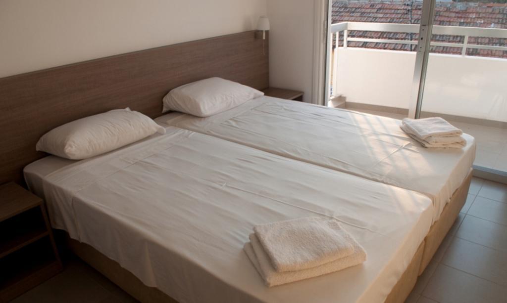 St. George Rent Rooms Larnaca Exterior foto