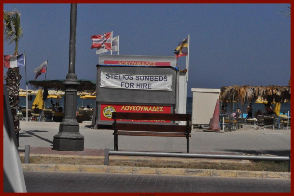 St. George Rent Rooms Larnaca Exterior foto